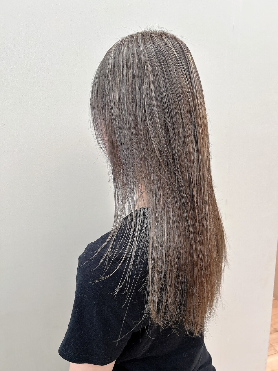 80本シールエクステ　黒髪ヘアーに！ シールエクステ80枚で黒髪のロングスタイルに しっかり重さを