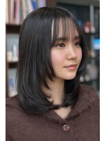 ディシェーレローブ(die Schere Lob)&nbsp;軽やか動きのあるレイヤースタイル