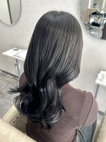 ソア 並木坂(Soa)&nbsp;ミディアム/透明感カラー/ブルーブラック/レイヤー/Chihiro