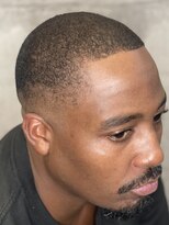ブレイズマン(BLAZEMAN)&nbsp;Clean skin fade and sharp lineup