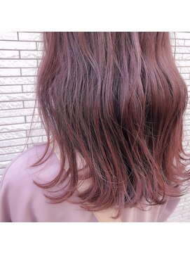 フィン(FiN by allure) 浦前ツバサ/透明感シースルーピンクこなれヘア