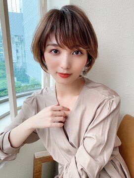 アフロート ディル(AFLOAT D'L) 20代30代大人かわいい前髪ありのマッシュショート
