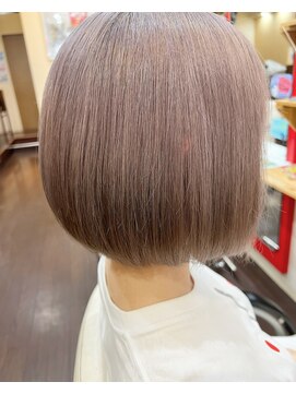 クオーレツー(Cuore2) アッシュベージュ×ボブ