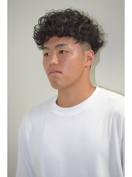 モリゲン フェローシップ レグ(MORIGEN fellowship REGU) 束感波巻きツーブロックマッシュスキンフェード0701