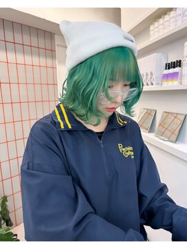 ペレ 渋谷(PELE) 黒髪／グレーベージュ/レイヤーロング/前髪パーマ／渋 谷