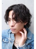波巻きスパイラルパーマ センターパート ウルフ