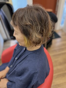 トベトベ(tobe tobe) ミディアムボブ+イヤリングカラー