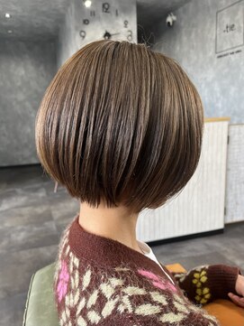 タイ(~tie.) ショートボブ