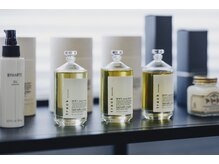 厳選された商品やカラー剤などの薬剤を取り揃えていて、常に新しくベストな物をご提案しています♪