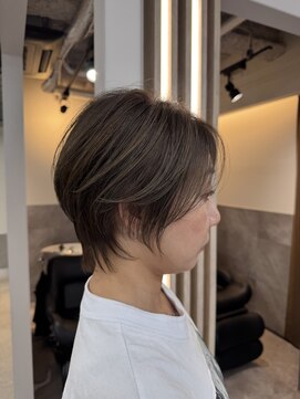 エレ 博多(ere) 大人美人ショートウルフ/レイヤーカット/白髪ぼかし/博多