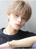 メンズヘアラウンドマッシュ束間ベージュ