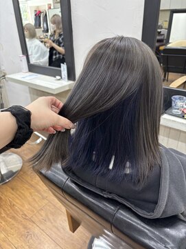 カノン(kanon) 【kanon松戸】香野優子　グレージュ×ディープブルー