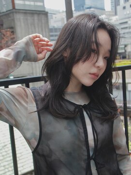 ルチア ヘア ステラ 京都店(Lucia hair stella) 顔周りミディアムレイヤーカットハッシュカット韓国京都河原町