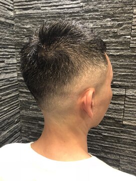 プレミアムバーバー 赤坂店(PREMIUM BARBER produce by HIRO GINZA) グレーヘア×スキンフェード【ヒロ銀座】