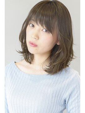 ラミ(L'ami) ☆ グレージュ ＆ 毛束感 ☆ ひし形シルエット斜めバング ♪