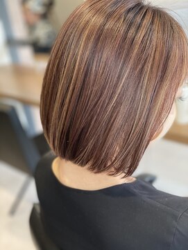 コスアンドコウ 横浜山下(Cos&Co.) イメチェン　レディボブ　大人ハイライトデザイン