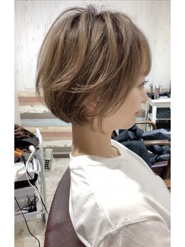 ティアラ 桜木町(TIARA) ミニボブ　サンドベージュ