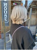 2022 ホワイトカラー レイヤーボブ