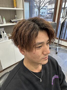 エイト(AITE) ツイストスパイラルパーマセンターパート<理容室>川口鳩ヶ谷58