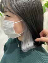 アン(Hair make un)&nbsp;【インナーカラー♪♪】ホワイトカラー♪♪