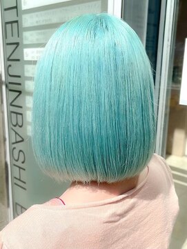 ボイスヘア(voice hair) 被らないハイトーンターコイズカラー