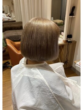 ファーレンピュアスウィート(fahren-pure-suite) ワンレンボブ／ハイトーンボブ