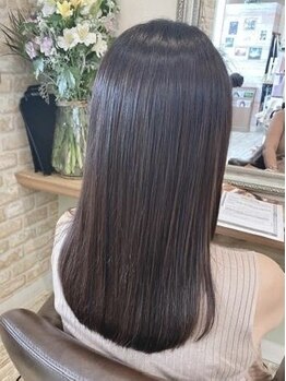 アールシェリー(R.cherie)の写真/新メニューの超修復&超質感髪質改善トリートメントがおススメ◎フローディアモアTRなど厳選の商材を導入◎