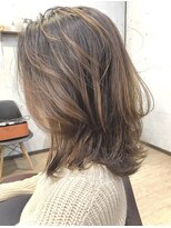 ワン(One)&nbsp;ゆるふわミディアムウルフ☆