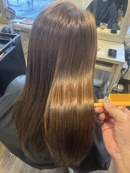 ウル バイ ハラル(Ulu by Halal)の写真/【髪質改善】クセや広がりを抑えながらダメージレスに、自然でやわらかなツヤ髪ストレートが叶います♪