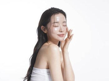 ジュン 小岩の写真/【大人女性の髪悩み解決】年齢による変化も相談しやすい◎こだわりの施術で上品な艶髪へ導きます♪