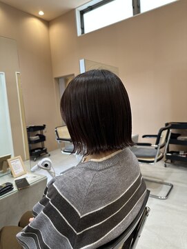 ジジ インターパーク 宇都宮(Gigi) 切りっぱなしボブ/暖色系カラー/ピンクブラウン