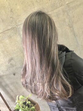 キー(key) グレージュ