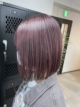 アクト(ACT) 大人かわいい切りっぱなしボブ/透明感地毛風カラー/ストレート