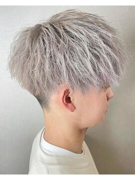 スキル(SKILL) シルバーカラー マッシュ ハイトーン