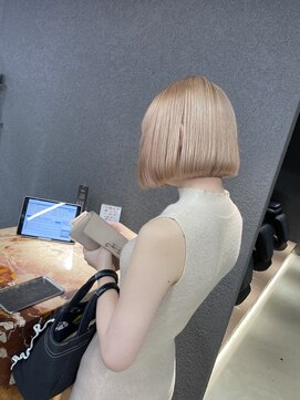 ペレ 栄店(PELE) 斜めバング/グレージュカラー/デザインカラー/栄/名駅