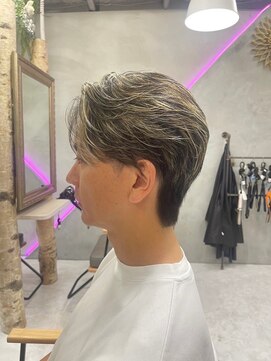 メンズサロン クロムス 梅田茶屋町店(Men's salon clomus) フェザーショート×ハイライト