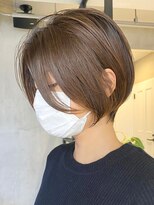 表参道大人ショートボブ白髪ぼかしハイライト顔周りレイヤー50代