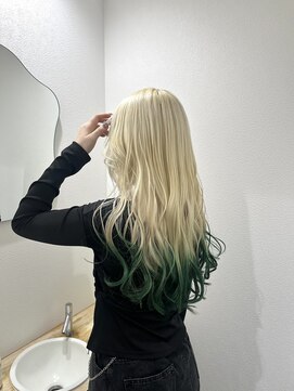 モニカ 栄店(MONIQA) ブロンド×グリーン