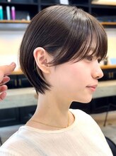 アイドットプラスフェリシア 表参道(i.+FERiCIA.) 20代.30代美髪イメチェン似合わせカットフルバング斜めバング