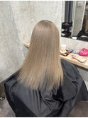 ミルクティーベージュ