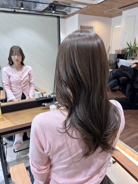 アドア 横浜(ADORE) 【ADORE横浜】グレージュカラー×ロングレイヤーカット