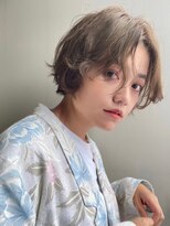 ブラウヘアアンドケア(care)&nbsp;コテ巻きの外国人風カラー