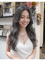 グッドフェローズ キタホリエ(GoodFellas kitahorie) 透明感グレージュのレイヤーロングヘアカラーハイトーン艶感