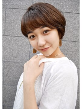 シュシュ(shushu) 上品くびれショートスタイル【有海一生】/髪質改善 /グレージュ