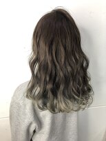 エストヘアーバイ フレンズ 新宿店(est hair by friends) ミルキ－ベ－ジュ　モカベージュ