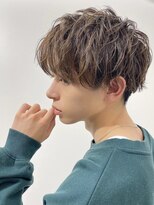 無造作パーマニュアンスパーマツーブロック刈り上げ