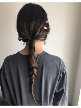 ガッコ(GACCO) ロング　セミロング　ヘアアレンジ　ヘアセット