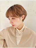 大人可愛いエアリーショートボブ耳かけショート