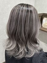 ミュウアンド(Mew＆)&nbsp;【バレイヤージュ×ホワイトグレージュ】