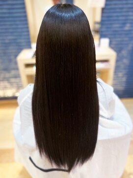 ヴィヴァーチェイルソーレ(VIVACE ilsole) 20代30代40代髪質改善トリートメントストレート縮毛矯正透明感